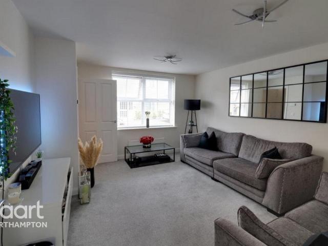 House for rent in Earls Barton