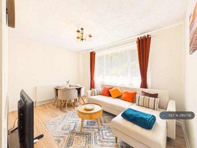 House for rent in Spring Park, Luton