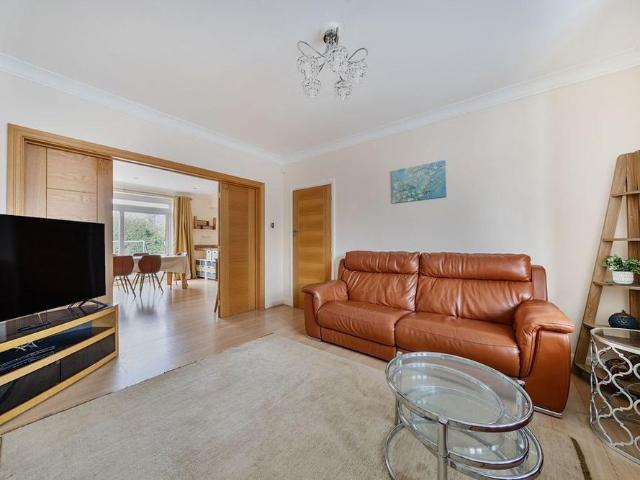 House for rent in Lane, Greater London