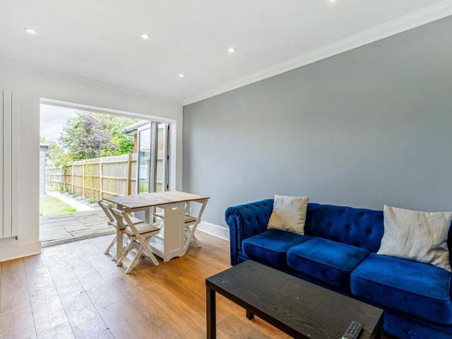 House for rent in Sunningdale, Windsor and Maidenhead