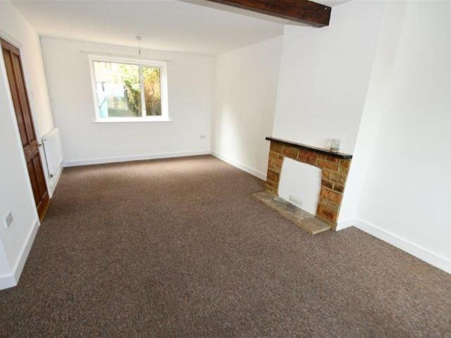 House for rent in Holloway Hill, Fole