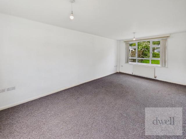 House for rent in Low Farm, West Yorkshire