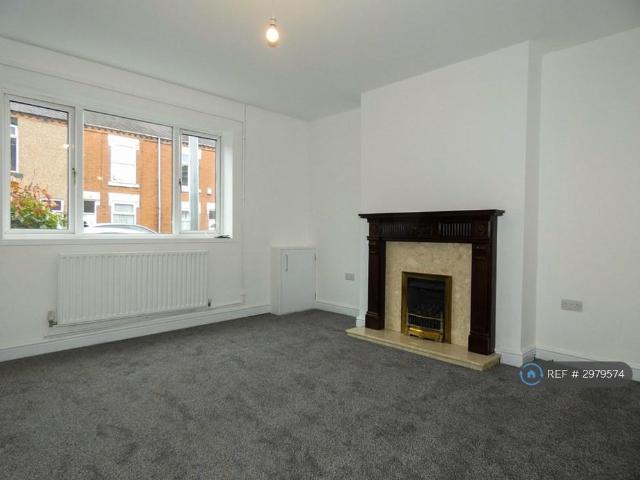 House for rent in Tunstall, Stoke-on-Trent