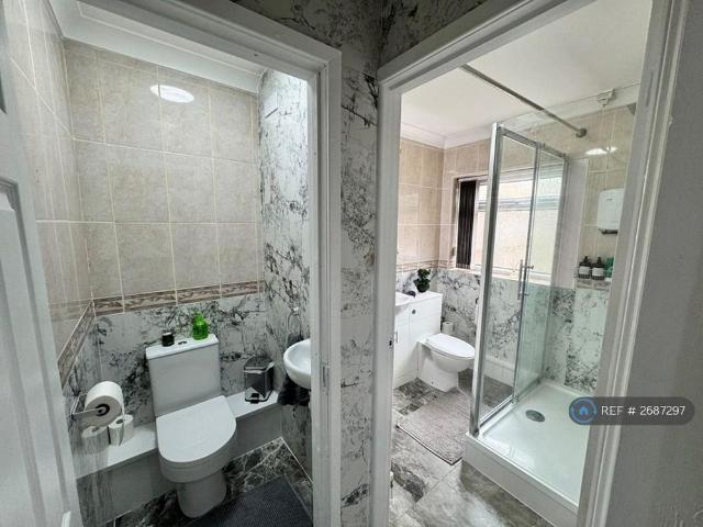 House for rent in Elmfield, Leicestershire