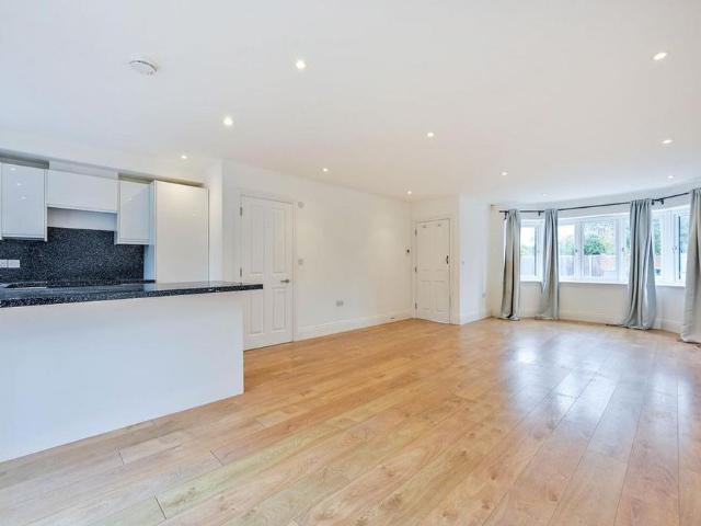 House for rent in Blackhills, Surrey