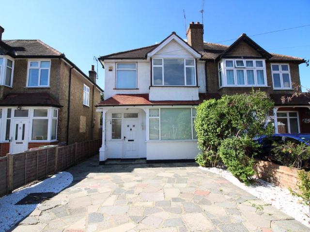 House for rent in London Borough of Sutton, Greater London