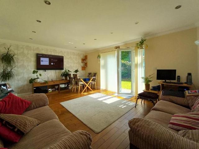 House for rent in East Cliff, Acol