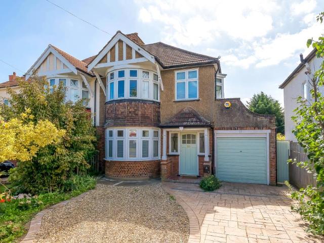 House for rent in Tolworth, Greater London