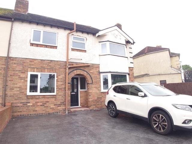 House for rent in Green Close, Warwickshire