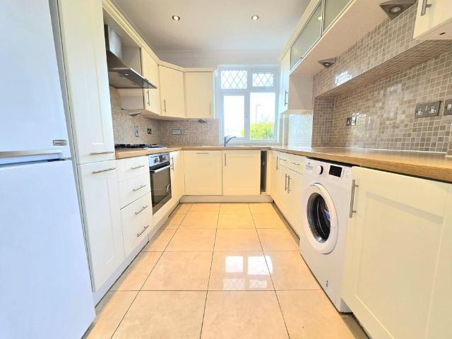 House for rent in Harrow Weald, Greater London