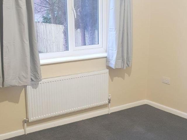 House for rent in Sydenham, Green Close