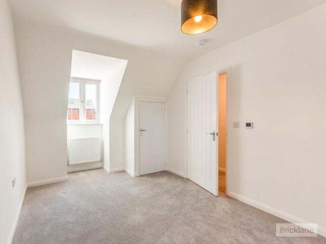 House for rent in Moulton Park Industrial Estate, Northampton