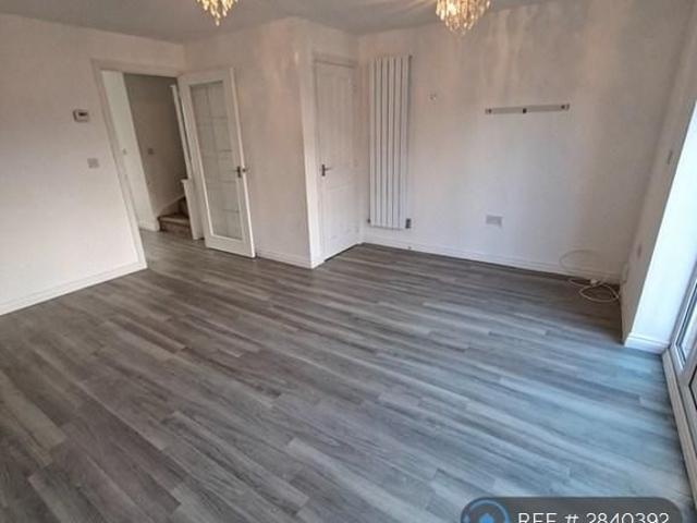 House for rent in Bradshaw, Lee Bank