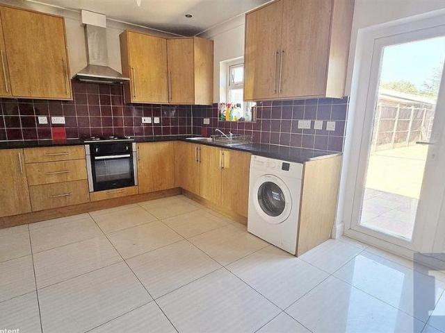 House for rent in Yeading, Greater London