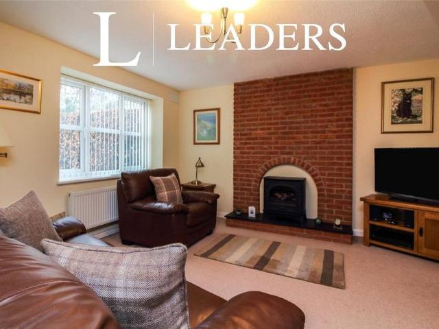 House for rent in The Ronkswood, Worcestershire