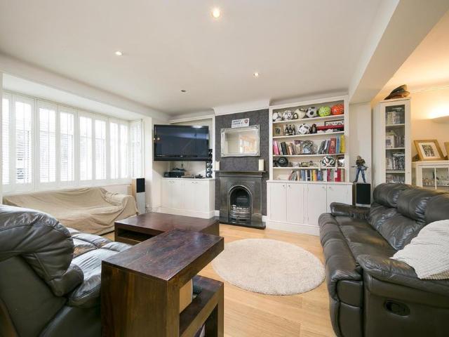 House for rent in London Borough of Hounslow, Feltham