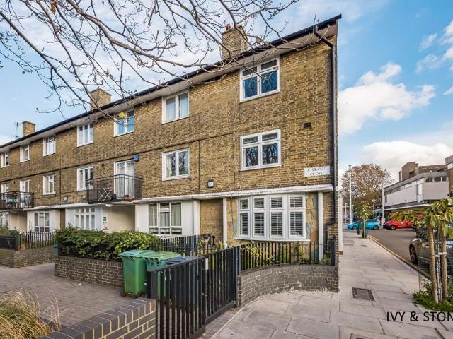 House for rent in Poplar Grove, Greater London