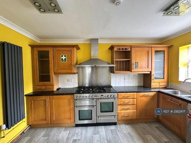 House for rent in Falcon Lodge, Wales