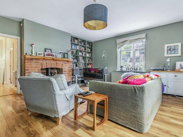 House for rent in School House, Gloucestershire