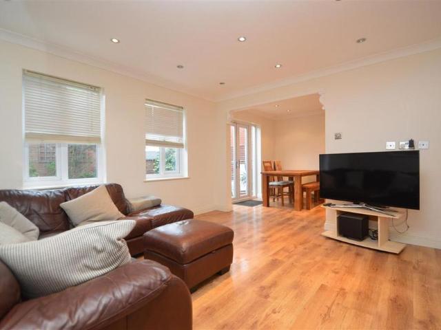 House for rent in Beckton, Greater London