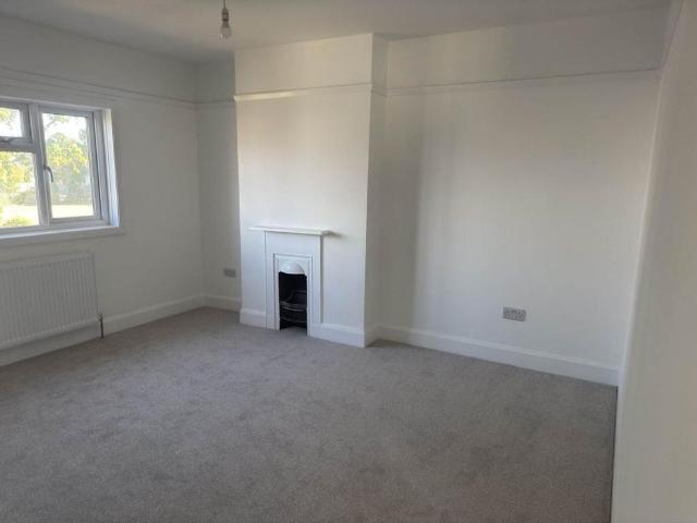 House for rent in Rose Green, Clapham