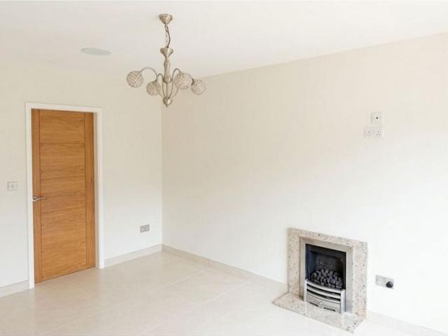 House for rent in Coupe Green, Firbank