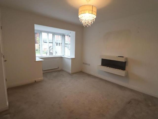 House for rent in Queen's Park, Blackburn