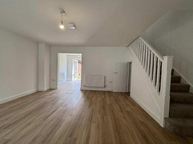 House for rent in Upton