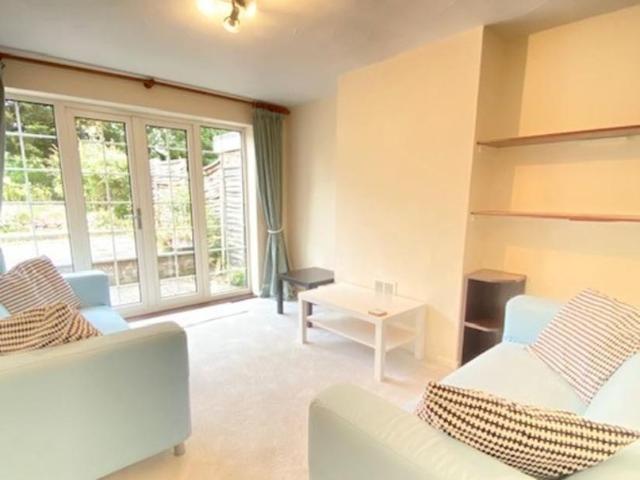 House for rent in Hales Place, The Bridge