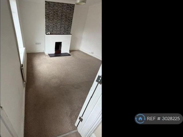 House for rent in Pinehurst, Swindon