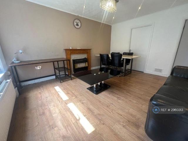 House for rent in Old Trafford, Trafford Park