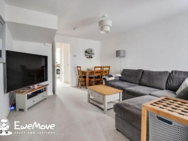 House for rent in Badbury Park