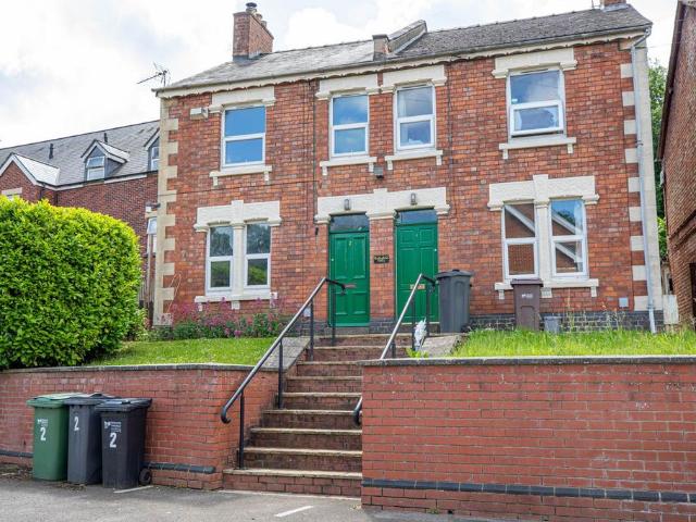 House for rent in Stroud, School House