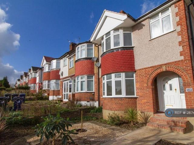 House for rent in London Borough of Ealing, Greater London
