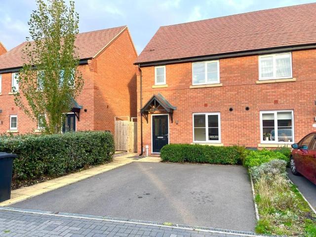 House for rent in Highfields, Egginton