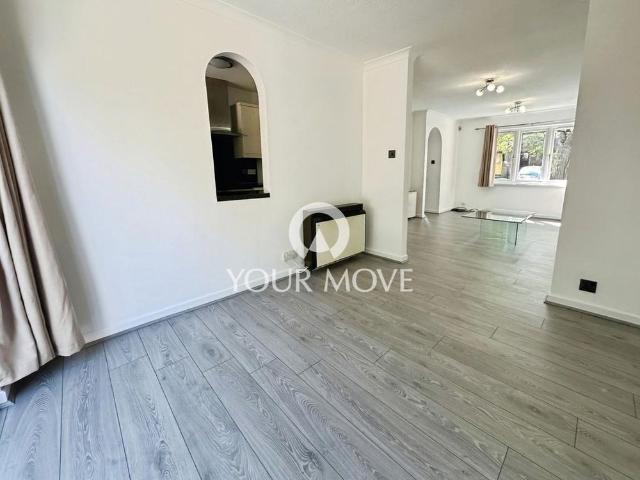 House for rent in Charlton, Greater London