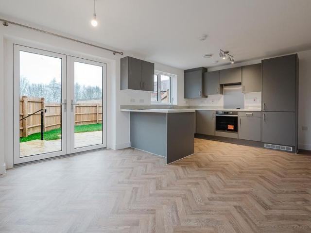 House for rent in Old Town, Heathlands