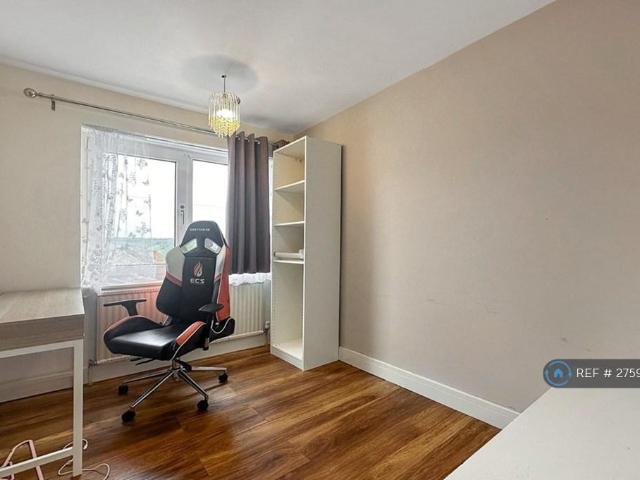 House for rent in Castlefield, Cressex