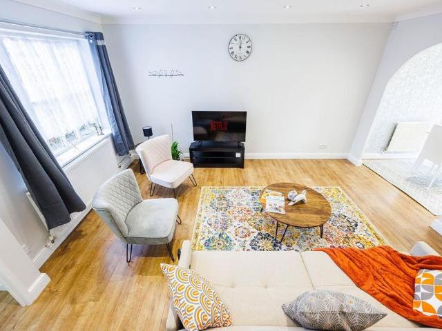House for rent in Barking Riverside, Greater London