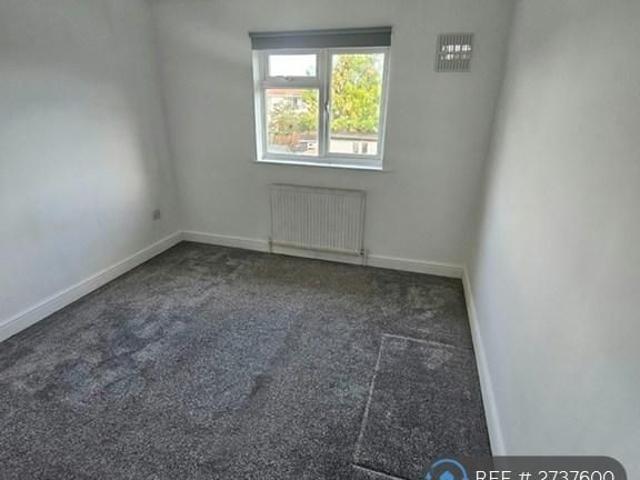 House for rent in London Borough of Hounslow, Greater London