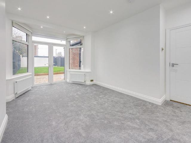 House for rent in Southgate, Oakwood