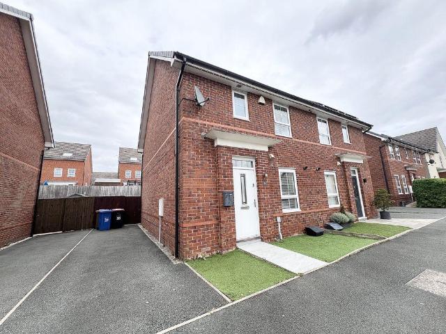 House for rent in Swinton Park, Salford
