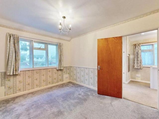 House for rent in Lower Halliford, Surrey