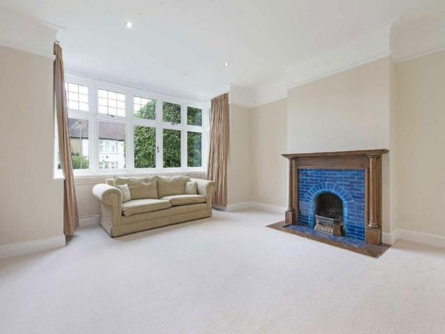 House for rent in East Barnet, Greater London