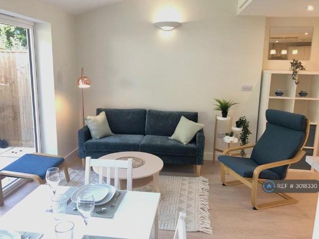House for rent in Appleton-with-Eaton, Dromore