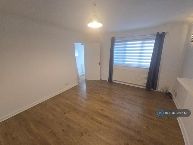House for rent in Burnden, Lee Bank