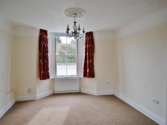 House for rent in Blackhills, Surrey