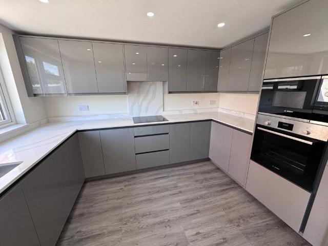 House for rent in Beddington, Greater London