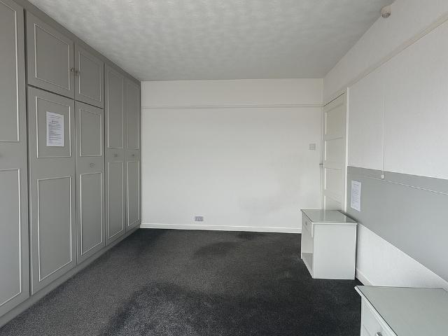House for rent in Stocking Farm, Old Wharf