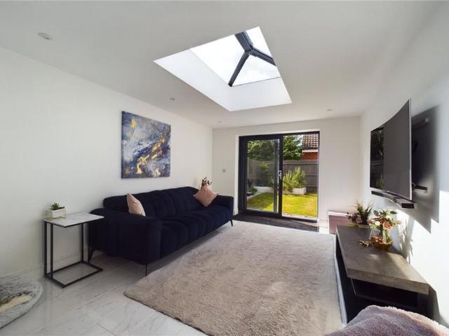 House for rent in Shinfield, Spencers Wood